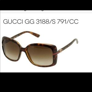 Gucci sun shades in color Tortoise